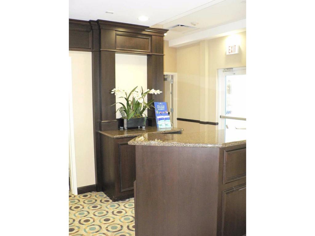 Hilton Garden Inn Lakeland Exterior photo